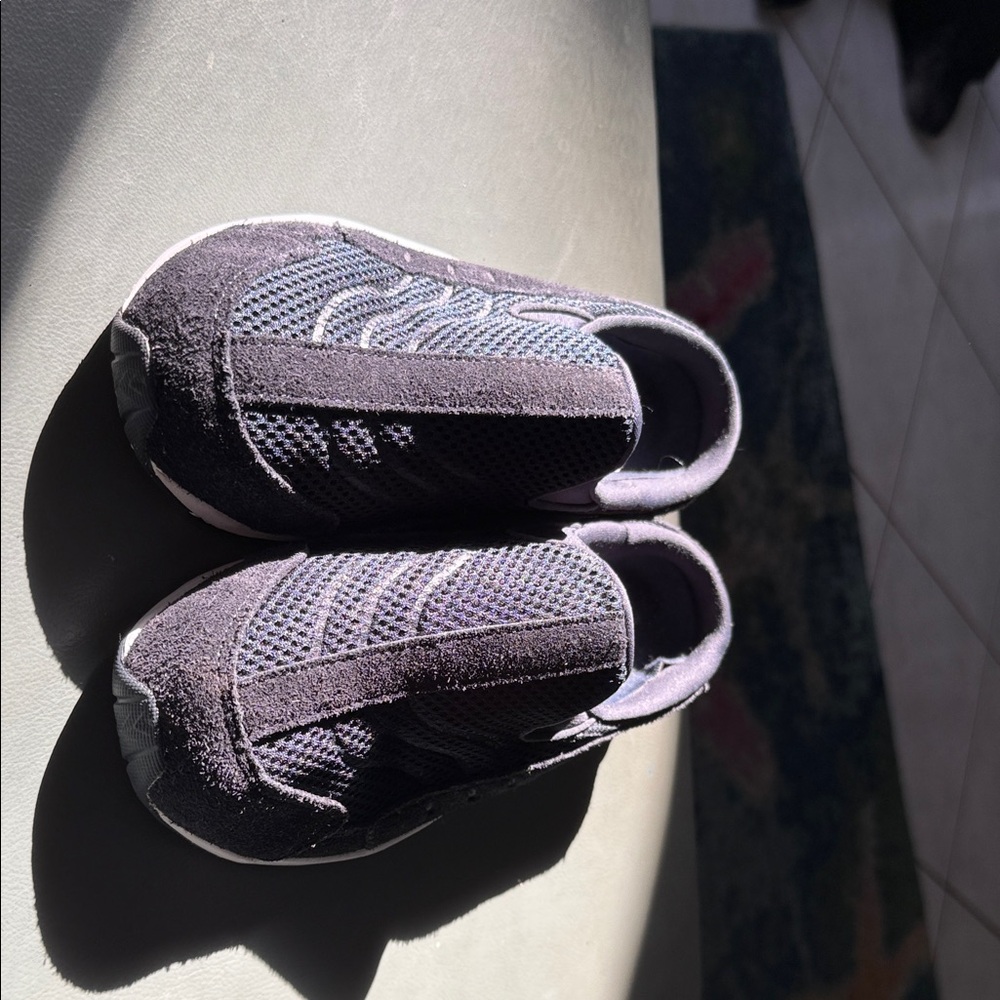 Easy Spirit Dark Gray Mesh Water Shoes